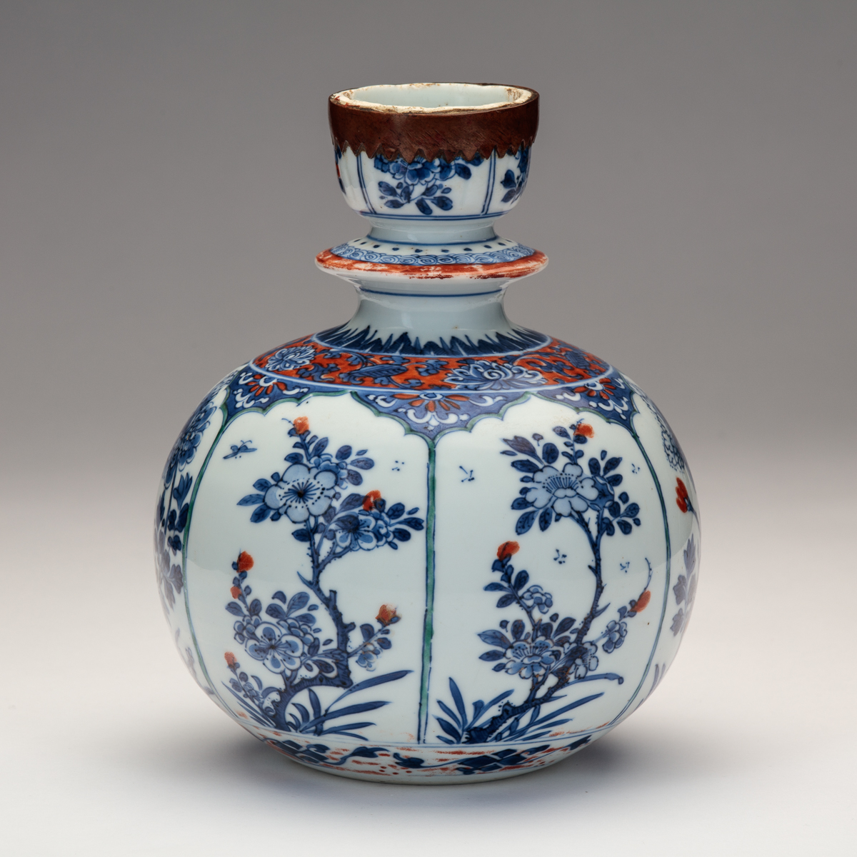 Chinese Huqqa Base Made for the Indian Market 清外销瓷青花搪瓷水烟壶