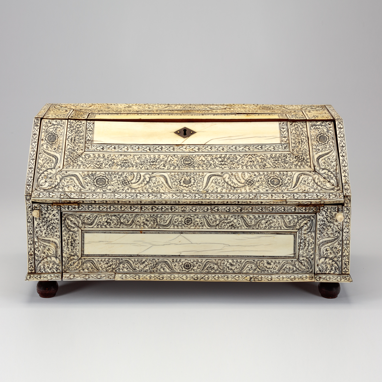 Vizagapatnam Table Bureau