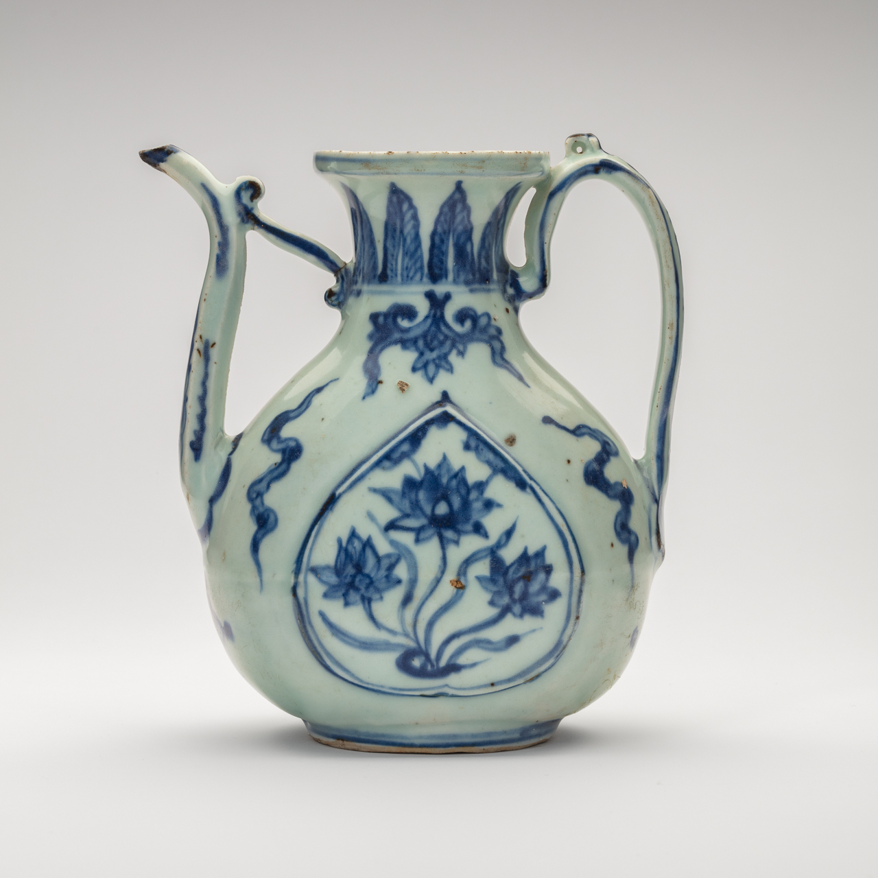 Chinese Blue-and-White Ewer made for the Islamic market